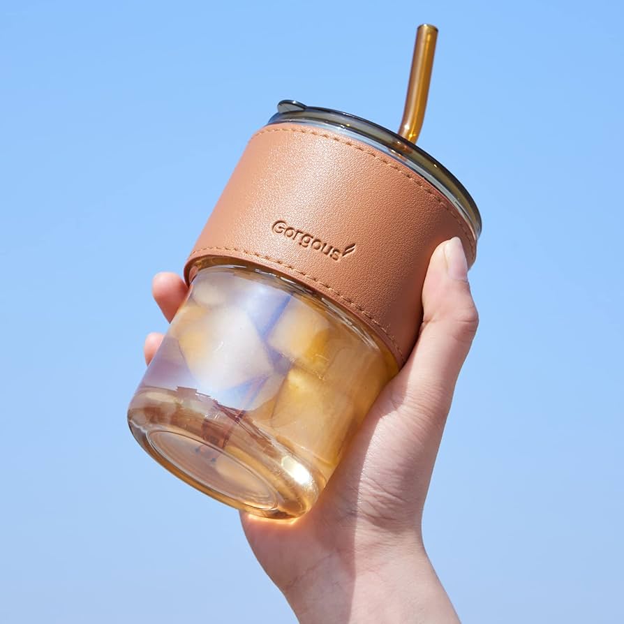 Set me 4 gota qelqi me kapak dhe pipëz