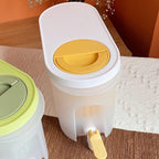 Dispenser uji dhe limonade