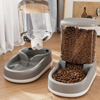 Dispenser uji per kafshet