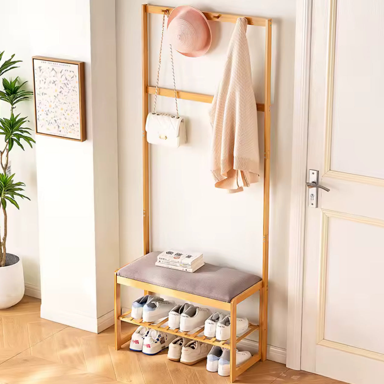 Raft për rroba me stol