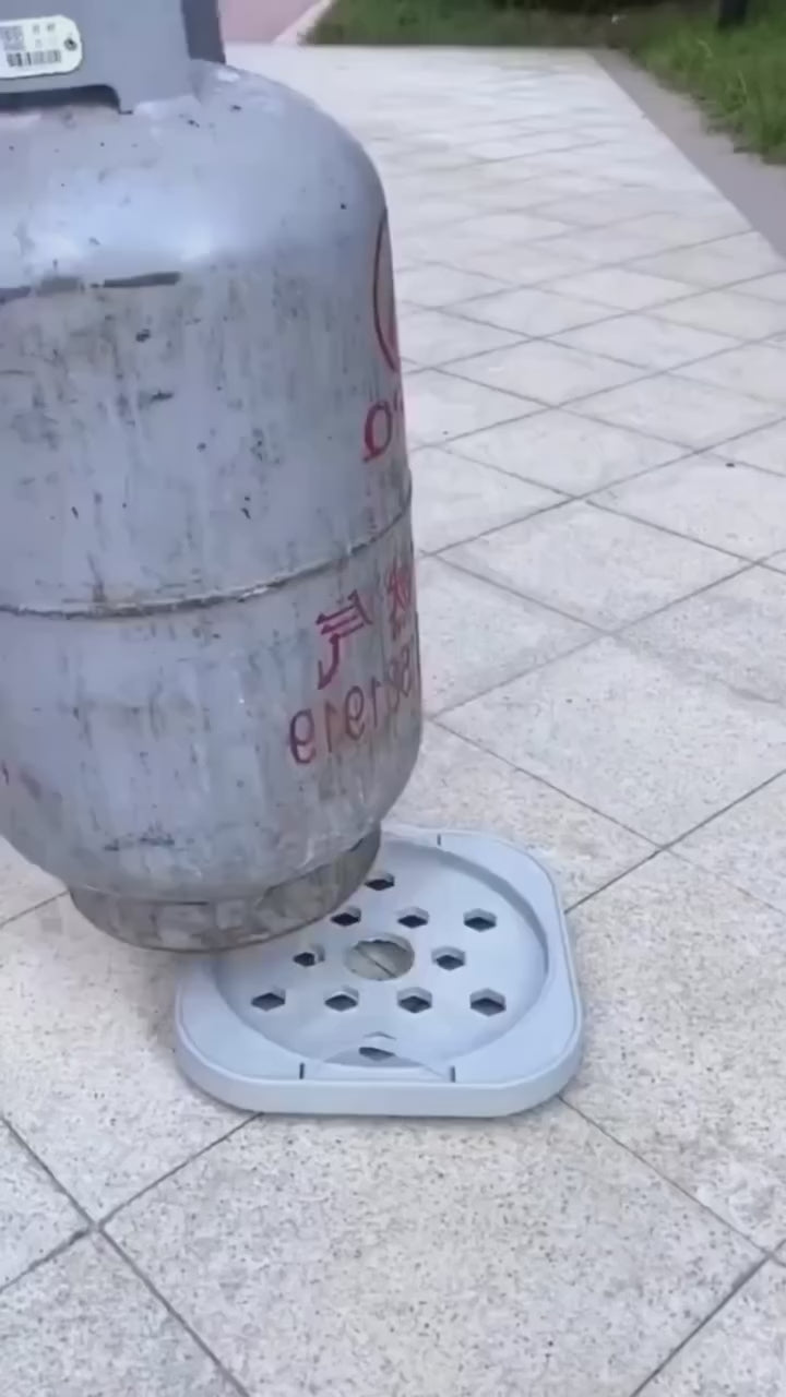 Mbajtes i levizshem me rrota