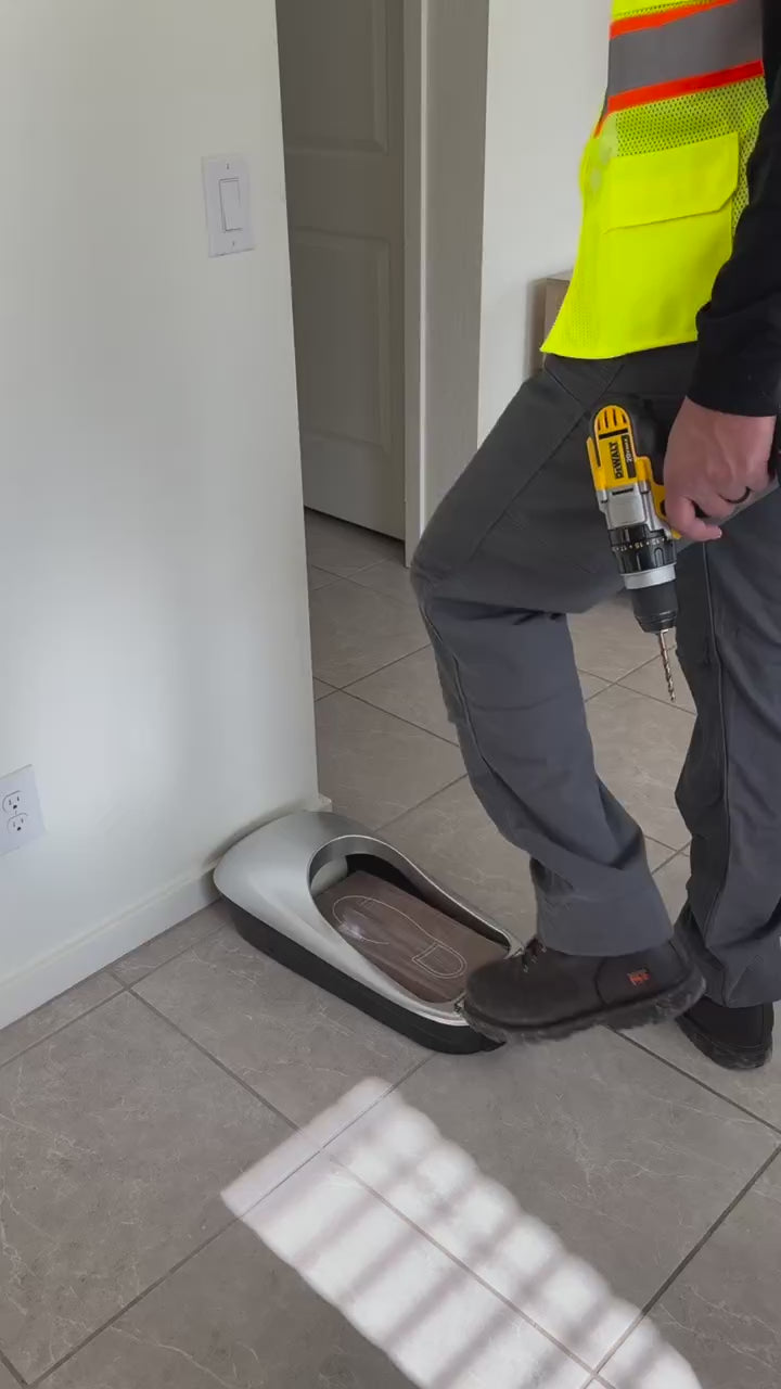 Makinë automatike për mbulimin e këpucëve