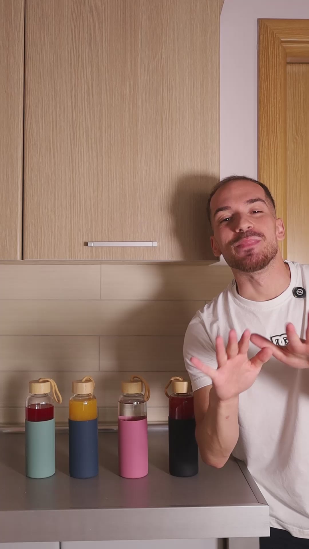 Shishe Qelqi me Kapak Bambu