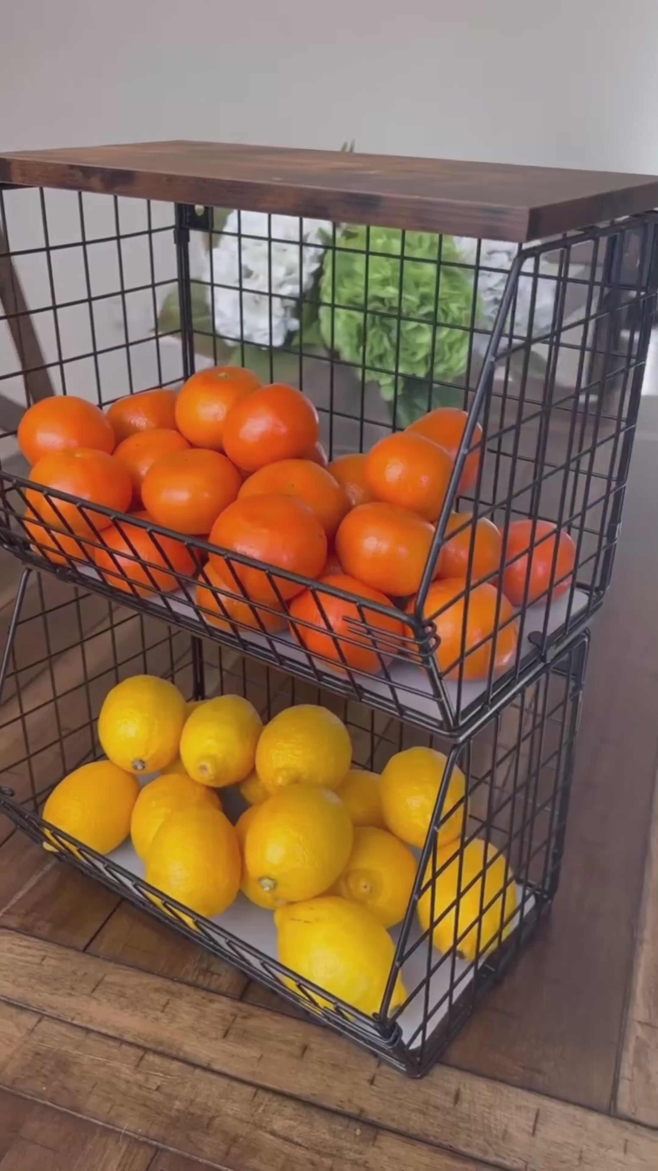 Mbajtëse metalike për frutat